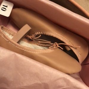 Ballet slippers pink size 10